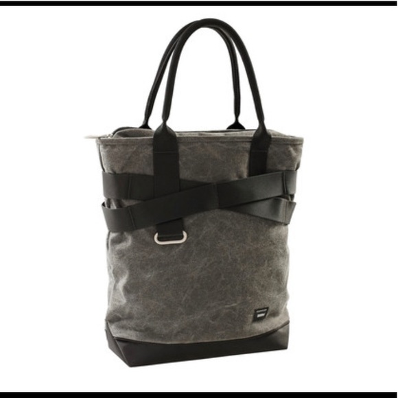 crumpler tote backpack